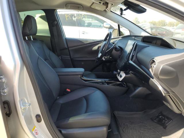 JTDKARFPXH3037498 - 2017 TOYOTA PRIUS PRIM 银色 照片 5