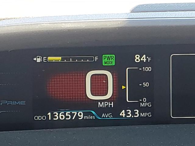 JTDKARFPXH3037498 - 2017 TOYOTA PRIUS PRIM 银色 照片 8