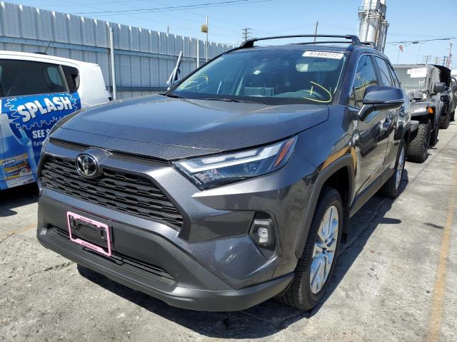 2T3A1RFV0NC270469 - 2022 TOYOTA RAV4 XLE P GRAY photo 2