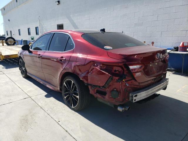 4T1BZ1HK6JU500874 - 2018 TOYOTA CAMRY XSE MAROON photo 3