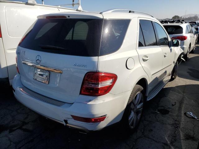 4JGBB8GB3AA611320 - 2010 MERCEDES-BENZ ML 350 4MA WHITE photo 4