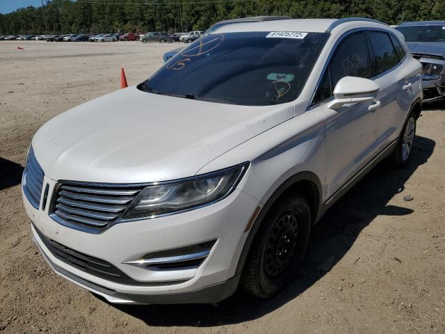 5LMCJ2C99GUJ01372 - 2016 LINCOLN MKC SELECT WHITE photo 2