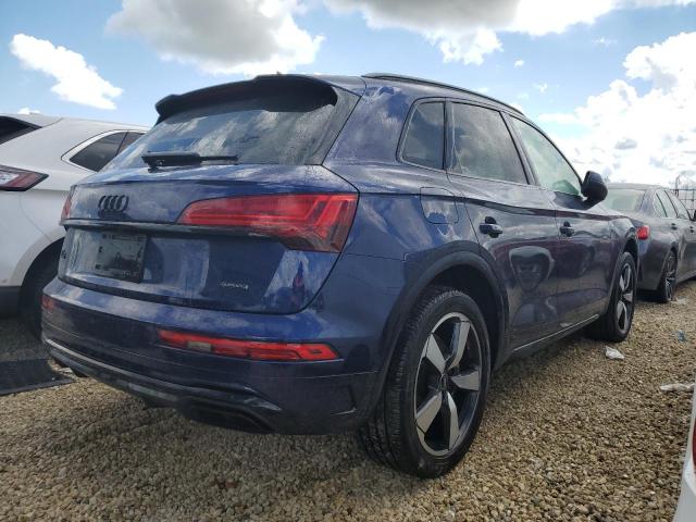 WA1FAAFYXN2108559 - 2022 AUDI Q5 PRESTIG BLUE photo 4