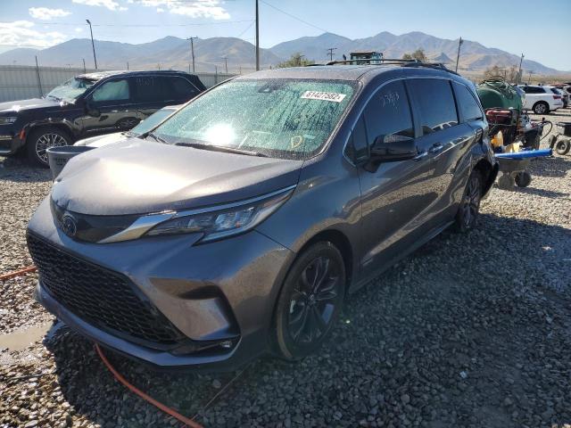 5TDDRKEC7MS038477 - 2021 TOYOTA SIENNA XSE GRAY photo 2