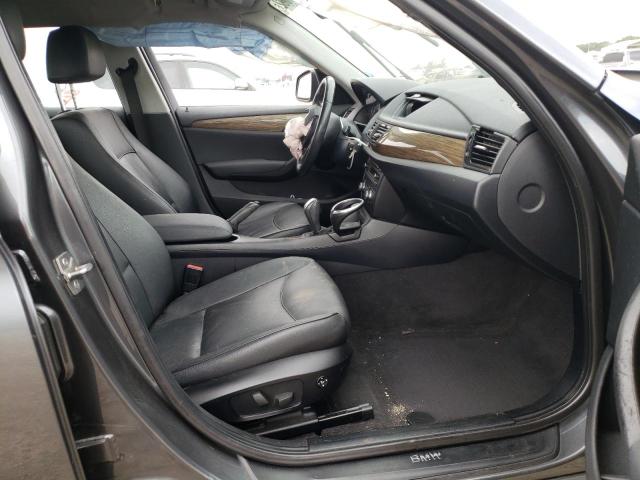 WBAVM5C52DVV91002 - 2013 BMW X1 XDRIVE3 رمادي صورة 5