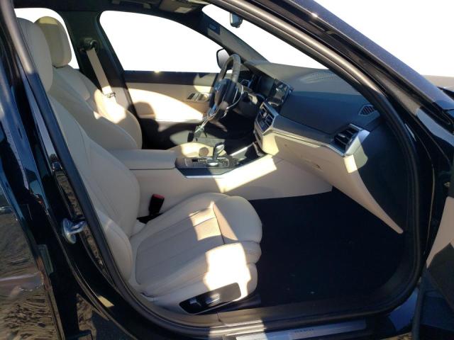 3MW5P9J07N8C69787 - 2022 BMW 330XE BLACK photo 5