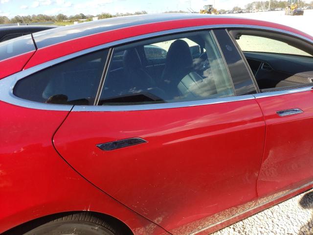 5YJSA1E17HF209567 - 2017 TESLA MODEL S Qırmızı foto 6