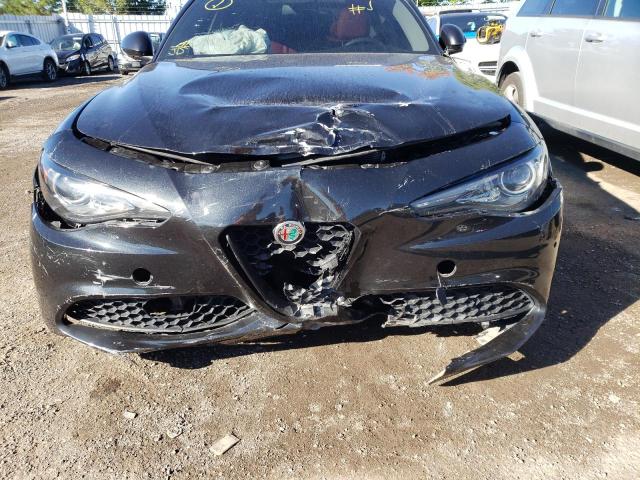 ZARFAEEN1H7562653 - 2017 ALFA ROMEO GIULIA TI BLACK photo 9