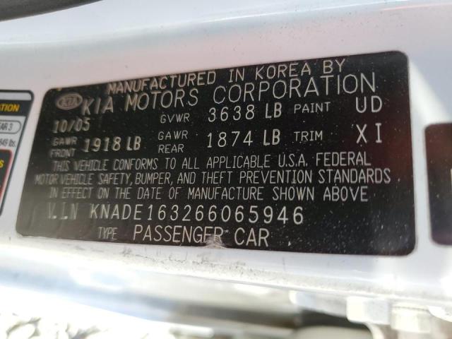 KNADE163266065946 - 2006 KIA RIO 5 WHITE photo 10