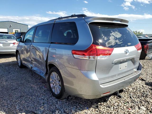 5TDJK3DC6BS002162 - 2011 TOYOTA SIENNA LE GRAY photo 3