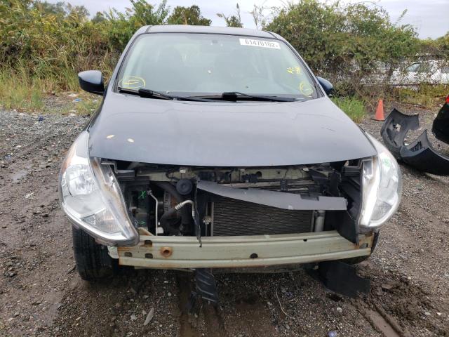 3N1CN7AP0FL826445 - 2015 NISSAN VERSA S BLUE photo 9