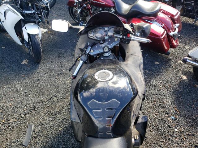 JS1GW71A272106651 - 2007 SUZUKI GSX1300 RZ BLACK photo 5