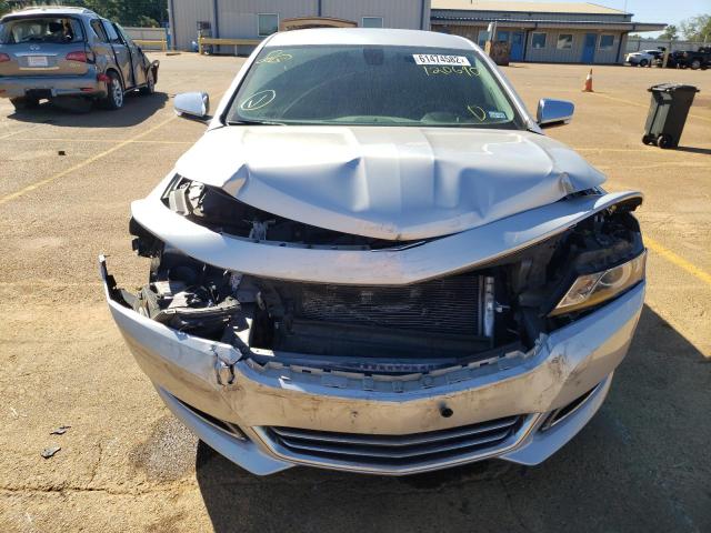 2G1125S39J9120690 - 2018 CHEVROLET IMPALA PRE GRAY photo 9