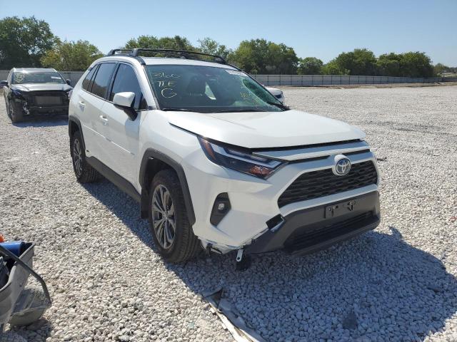 JTMB6RFV5NJ018140 - 2022 TOYOTA RAV4 XLE P WHITE photo 1