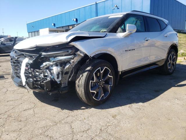 3GNKBERSXLS609329 - 2020 CHEVROLET BLAZER RS SILVER photo 2