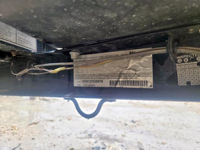 16VNX1221K2058104 - 2019 UTILITY TRAILER შავი ფოტო 10