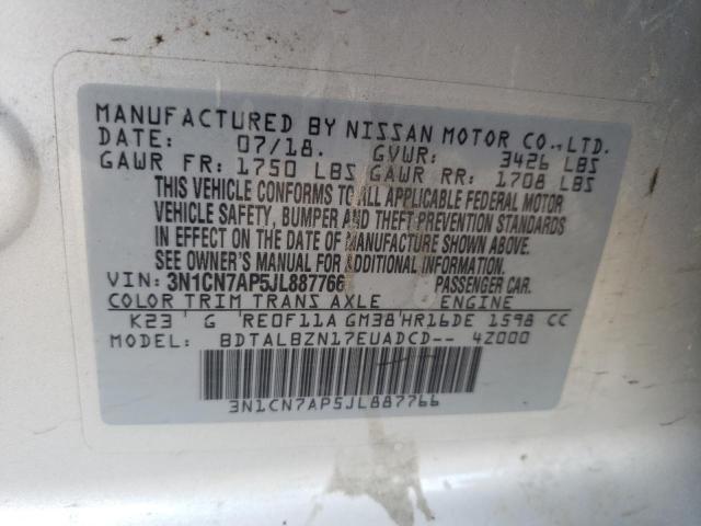 3N1CN7AP5JL887766 - 2018 NISSAN VERSA SILVER photo 10