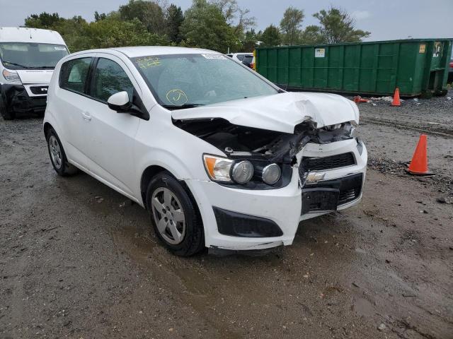 1G1JA6SH0F4170568 - 2015 CHEVROLET SONIC LS WHITE photo 1