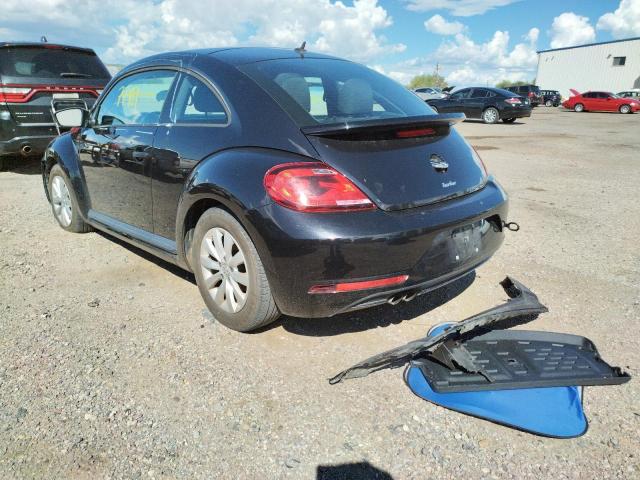 3VWFD7AT7JM710072 - 2018 VOLKSWAGEN BEETLE S BLACK photo 3