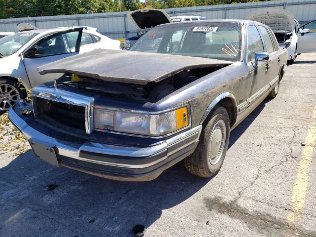 1LNLM81F8LY694179 - 1990 LINCOLN TOWN CAR BLUE photo 2