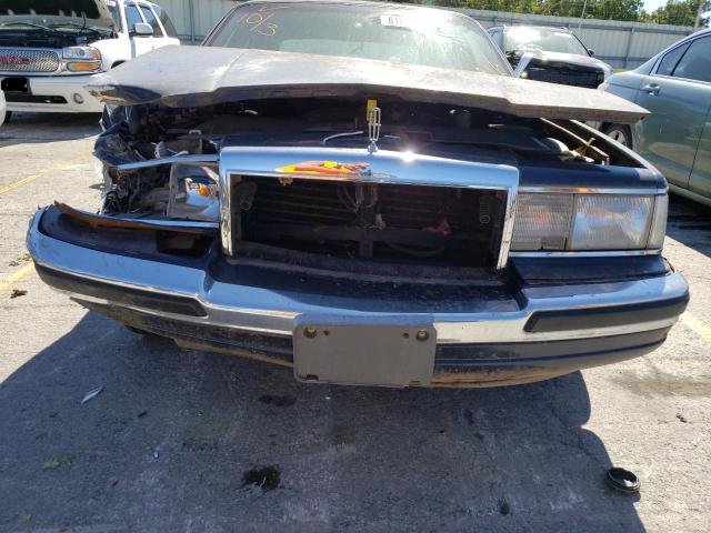 1LNLM81F8LY694179 - 1990 LINCOLN TOWN CAR BLUE photo 9