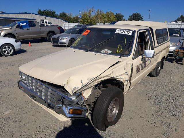 JT4RN56D8F0166789 - 1985 TOYOTA PICKUP XTR CREAM photo 2