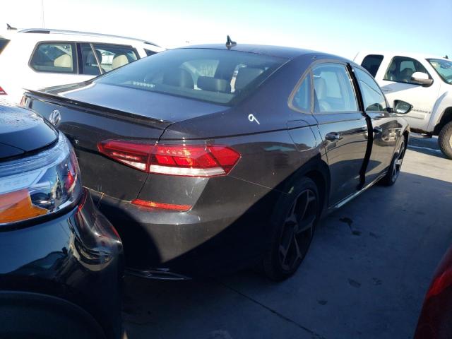 1VWMA7A31MC005953 - 2021 VOLKSWAGEN PASSAT R-L BLACK photo 4