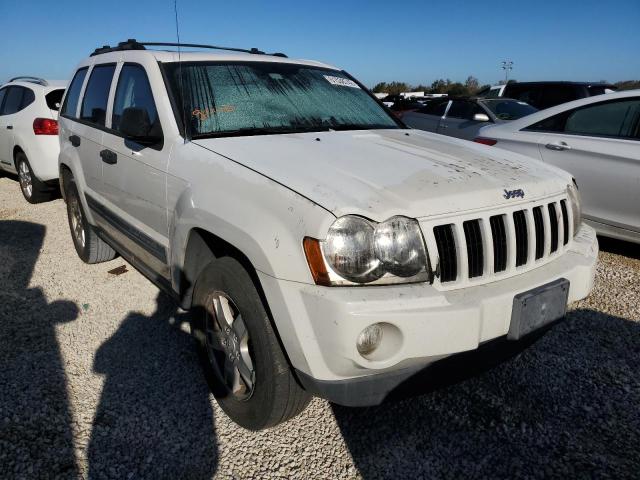 1J4GS48K65C655477 - 2005 JEEP GRAND CHER WHITE photo 1