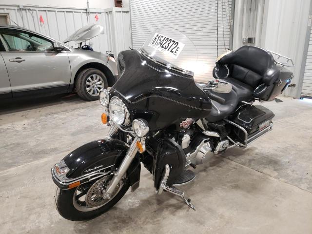 1HD1FCW185Y605170 - 2005 HARLEY-DAVIDSON FLHTCUI 黑色 照片 2