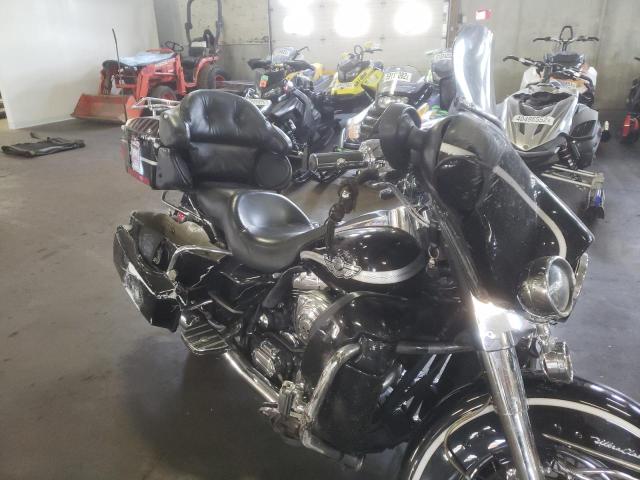 1HD1FCW193Y627837 - 2003 HARLEY-DAVIDSON FLHTCUI 黑色 照片 9