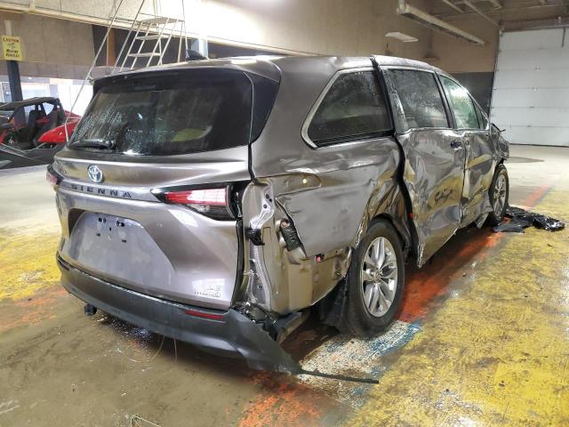 5TDKRKECXNS103458 - 2022 TOYOTA SIENNA LE GRAY photo 4