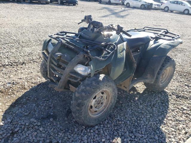 1HFTE3726A4100949 - 2010 HONDA TRX420 FPA GREEN photo 2