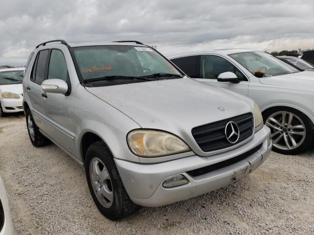 4JGAB54E42A304037 - 2002 MERCEDES-BENZ ML 320 SILVER photo 1