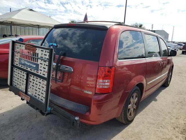 2A4RR5DX6AR151282 - 2010 CHRYSLER TOWN & COU BURGUNDY photo 4