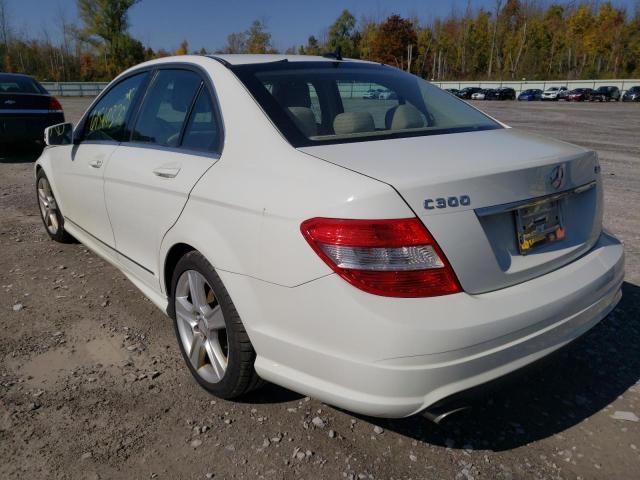 WDDGF8BB7AR124151 - 2010 MERCEDES-BENZ C 300 4MAT WHITE photo 3