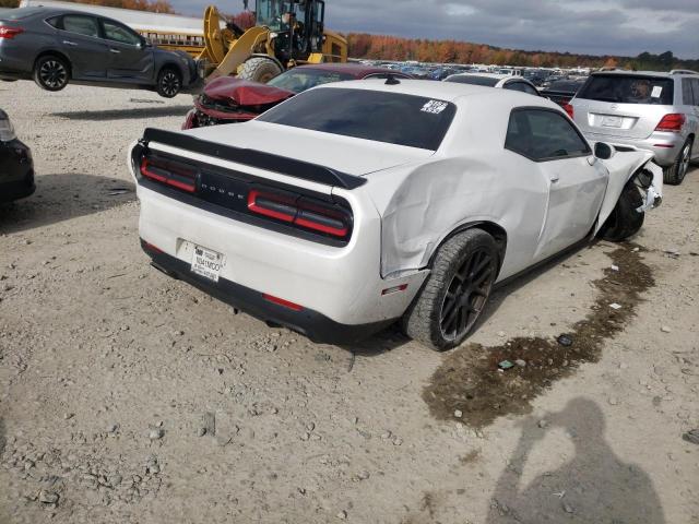 2C3CDZFJ3GH264569 - 2016 DODGE CHALLENGER WHITE photo 4