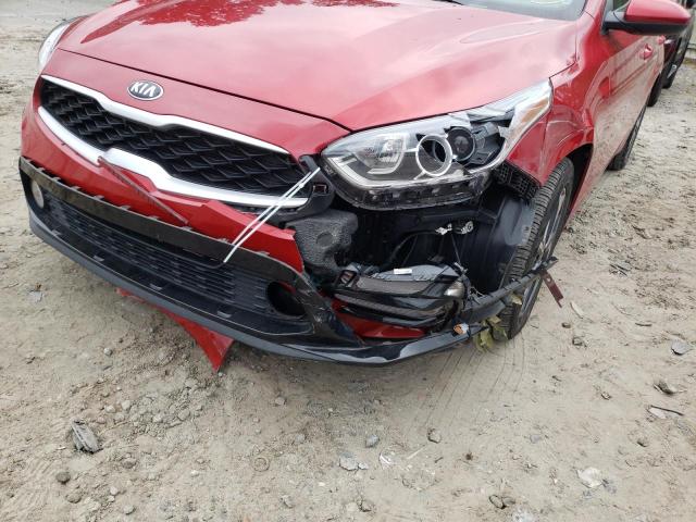 3KPF24AD2ME349459 - 2021 KIA FORTE FE RED photo 9