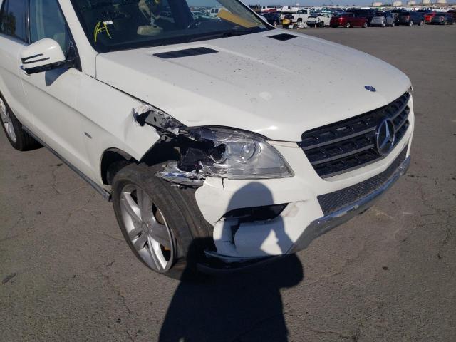4JGDA5HB8CA092728 - 2012 MERCEDES-BENZ ML 350 4MA WHITE photo 9
