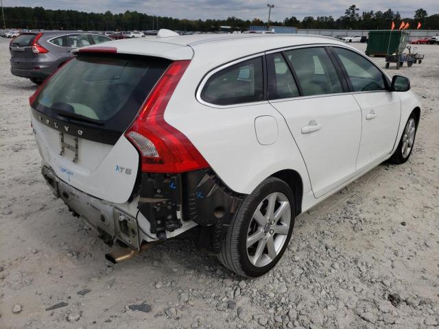 YV140MEK6G1302636 - 2016 VOLVO V60 T5 PRE WHITE photo 4