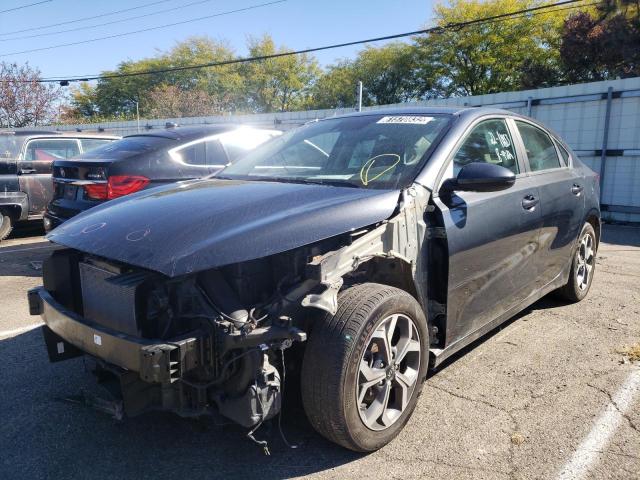 3KPF24AD2ME271524 - 2021 KIA FORTE FE GRAY photo 2