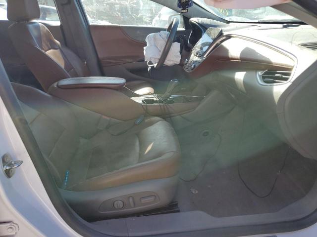 1G1ZH5SX2HF117376 - 2017 CHEVROLET MALIBU PRE WHITE photo 5