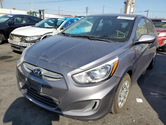 KMHCT5AE0HU342480 - 2017 HYUNDAI ACCENT SE GRAY photo 2