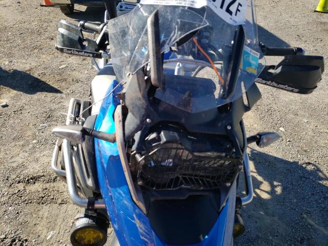 WB10A6107JZ657564 - 2018 BMW R1200 GS BLUE photo 9