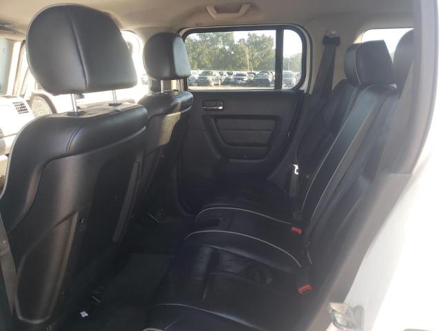 5GTDN13E178150185 - 2007 HUMMER H3 WHITE photo 6