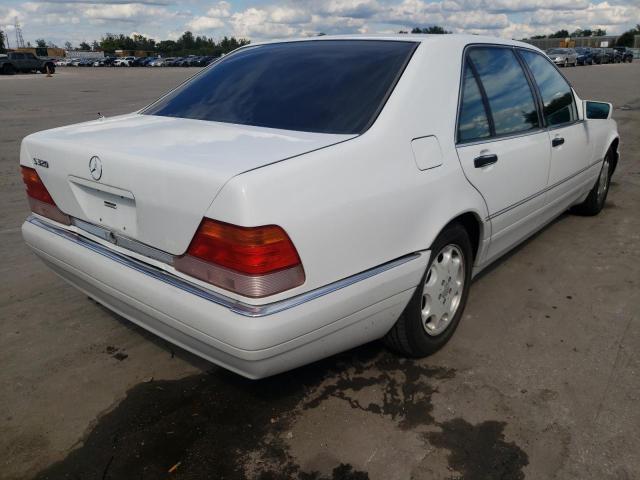 WDBGA33E1TA308053 - 1996 MERCEDES-BENZ S 320 WHITE photo 4