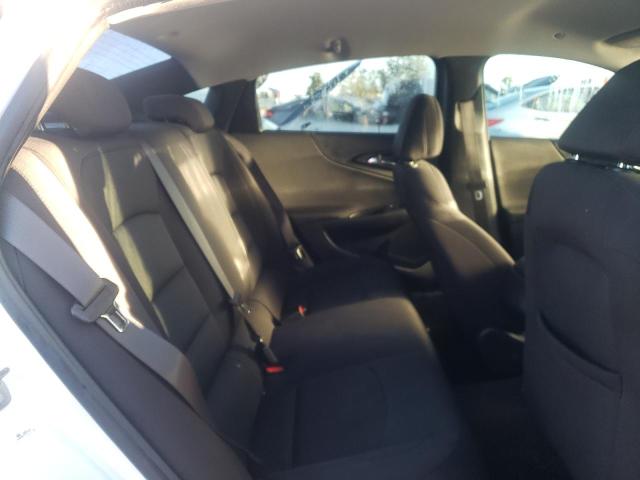 1G1ZG5ST5KF225885 - 2019 CHEVROLET MALIBU RS WHITE photo 6