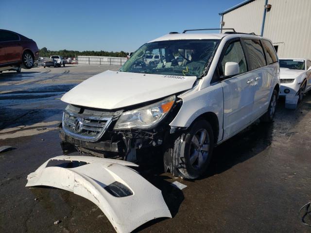 2V4RW3DG1BR626167 - 2011 VOLKSWAGEN ROUTAN SE WHITE photo 2