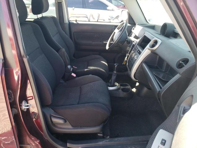 JTLKT334050177370 - 2005 TOYOTA SCION XB MAROON photo 5