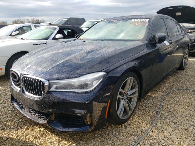 WBA7F0C57JGM23197 - 2018 BMW 750 I Azul foto 2