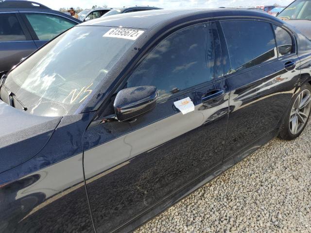 WBA7F0C57JGM23197 - 2018 BMW 750 I Azul foto 9